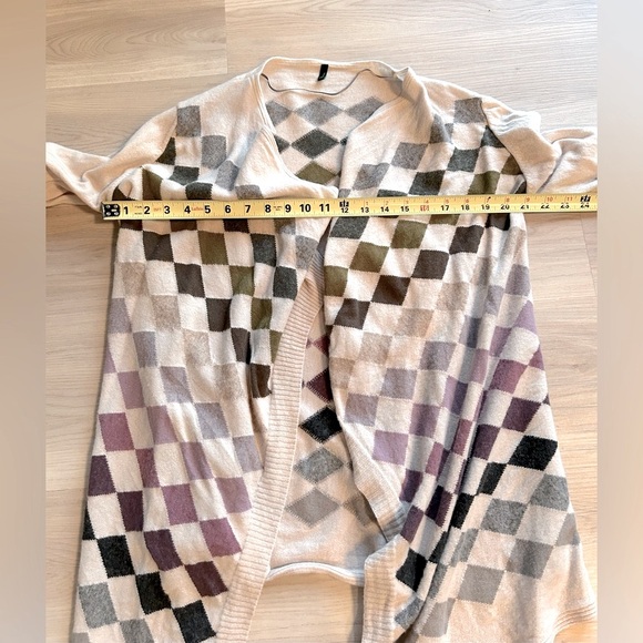 United Colors Of Benetton RARE Vintage Cream & Green Cardigan Sweaters -OSFM - Picture 2 of 6